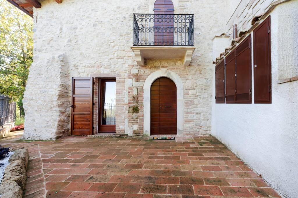 Authentic Villa Surrounded By Nature Terni Kültér fotó